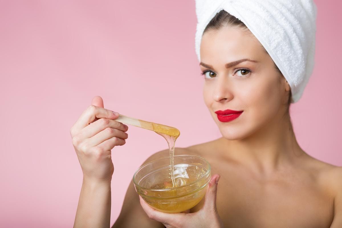 Rezept für 2 Zutaten zur Zubereitung eines Peelings, das die Haut verjüngt
