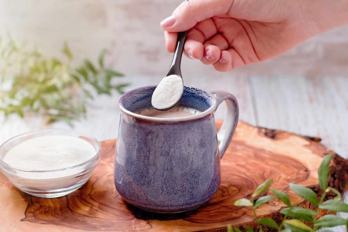 Geben Sie 1 Teelöffel in den Kaffee und trinken Sie ihn jeden Morgen. Die Gelenke knacken nicht mehr und der Darm funktioniert wie geschmiert.